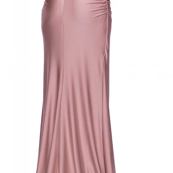 ✔️#91 BRAND NEW LA FEMME GOWN - Picture 4 of 6